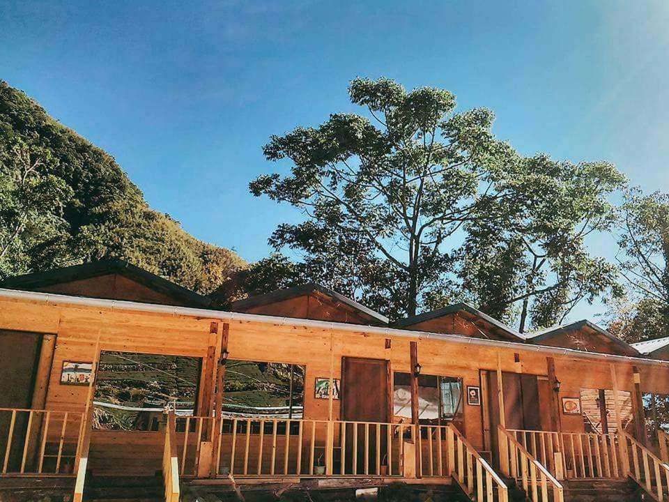 Golden Leather Carving Studio Leye ภายนอก รูปภาพ